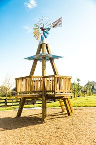Harvest Green Windmill