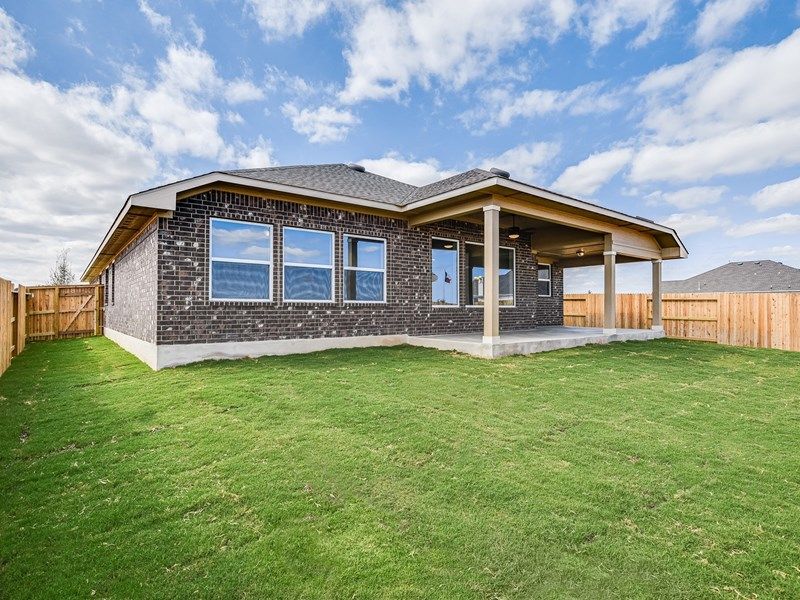 The Fairlane - Extended Covered Porch