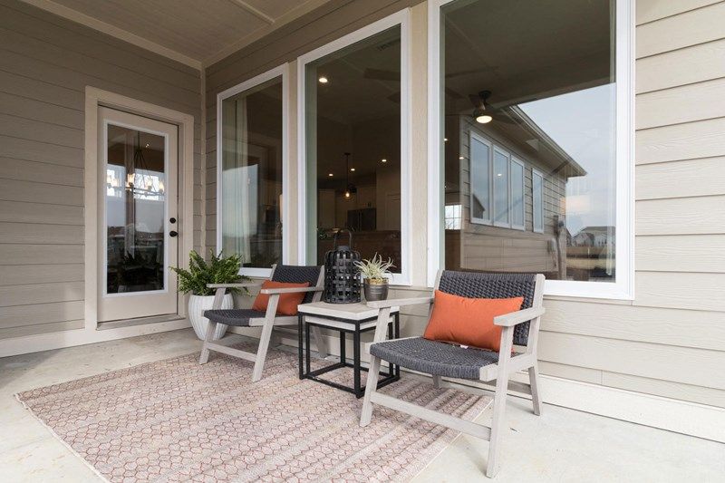 The Littleton - Porch