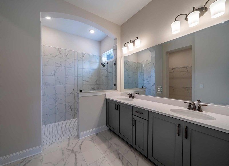 The Kittridge - Owner's Bath