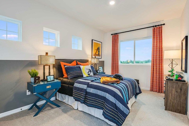 The Redwing - Bedroom