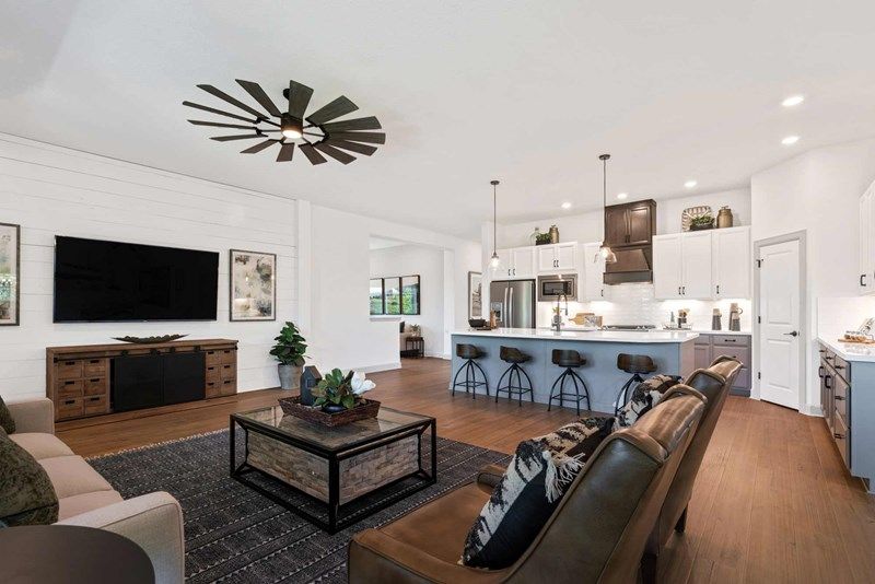 The Ridgegate - Family Room