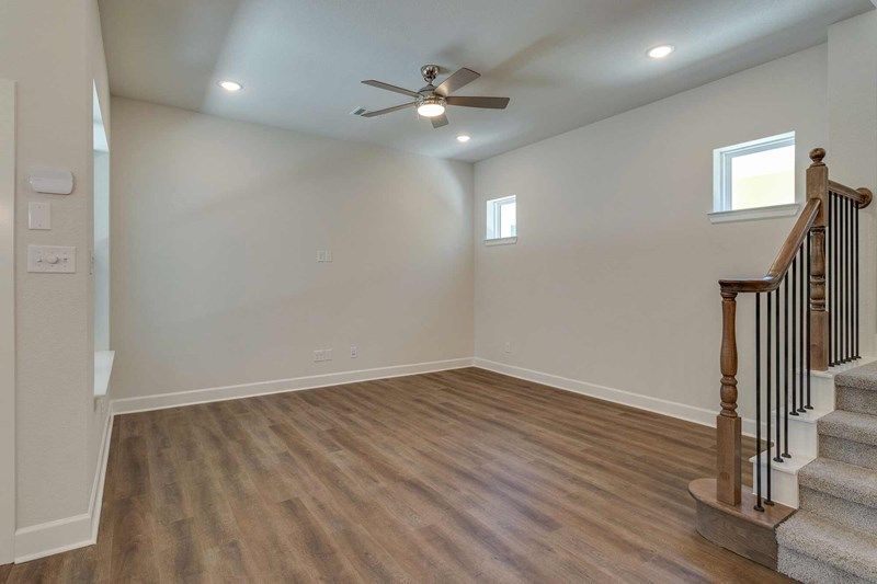 The Wildflower - Family Room