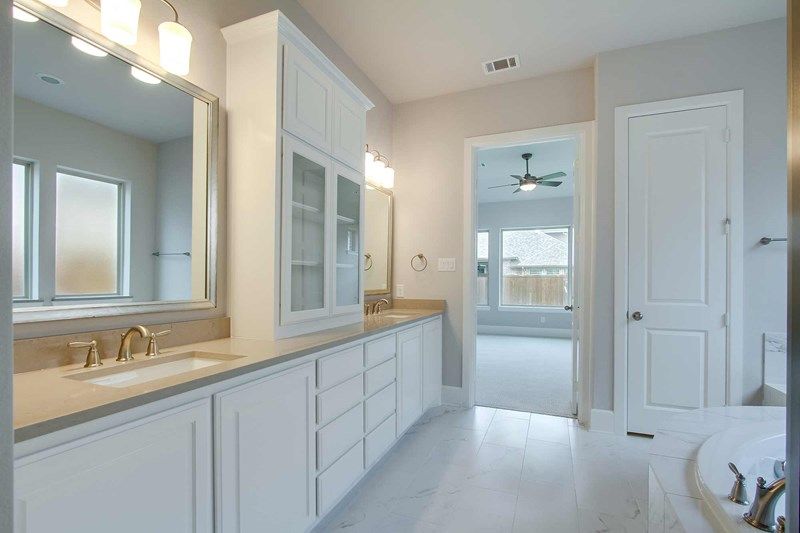 The Ardell - Owner's Bath