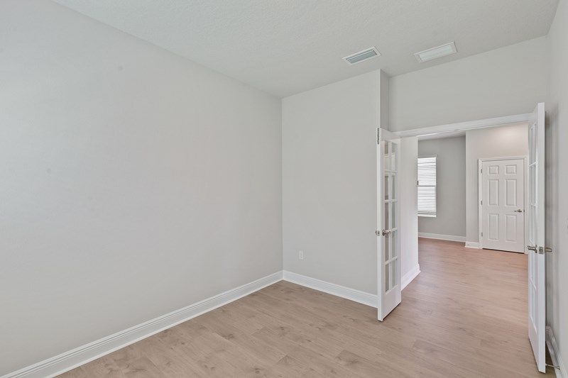 The Kingsbridge - Study