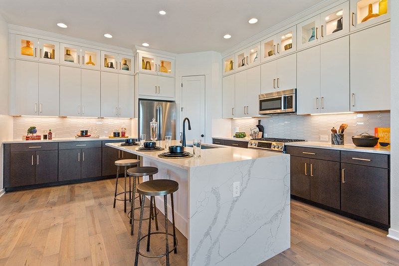 The Devin - Kitchen