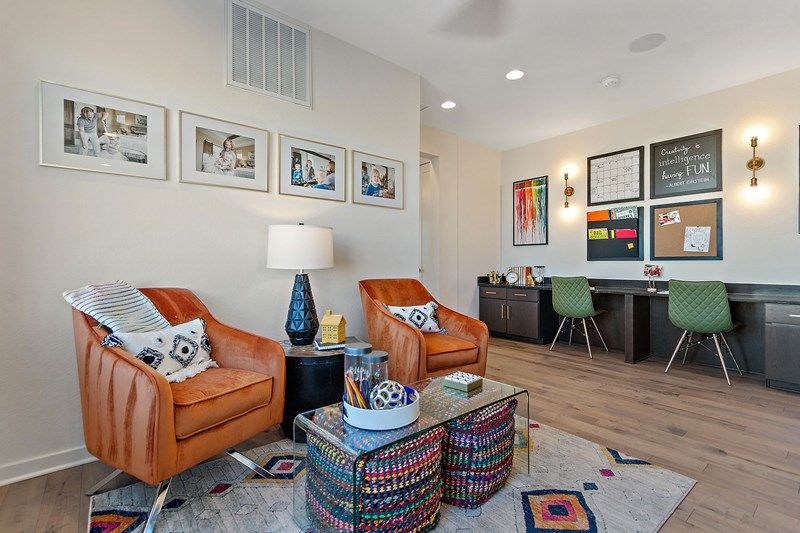 The Devin - Bonus Room