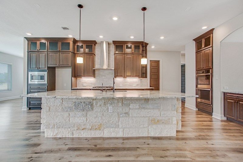 The Stonecrest - Kitchen