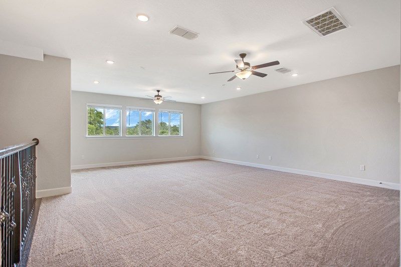 The Stonecrest - Bonus Room