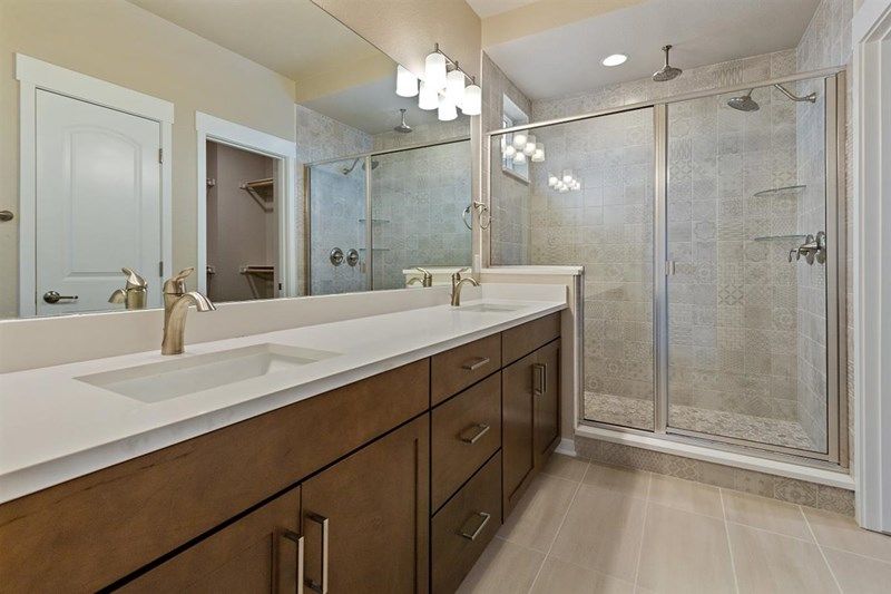 The Edward - Owner's Bath