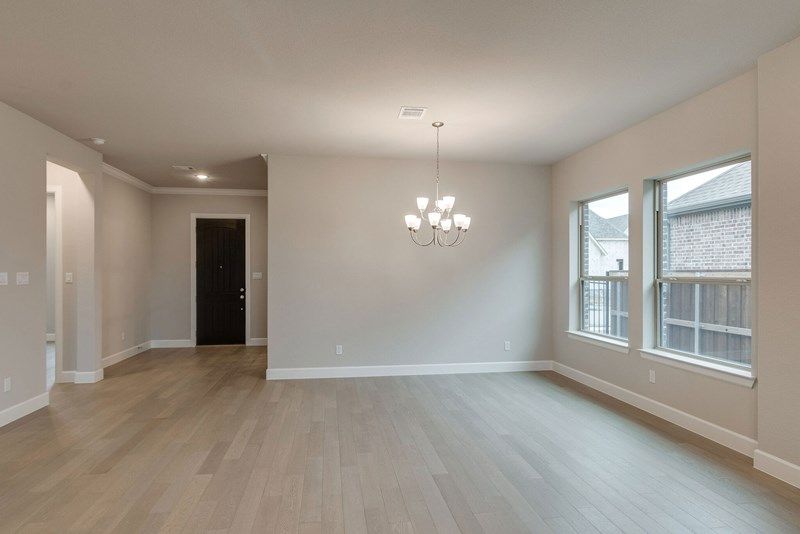 The Mandolyn - Dining Room