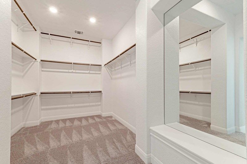 The Fredericksburg - Owner's Bath