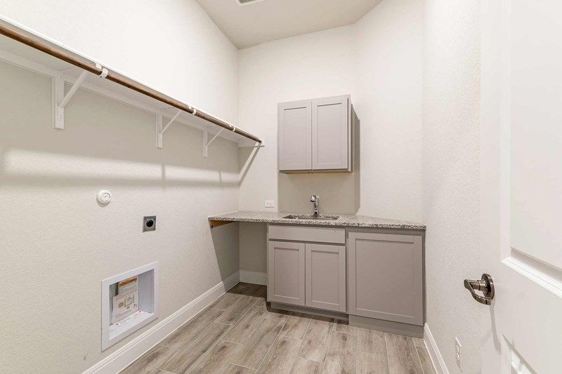 The Fredericksburg - Utility