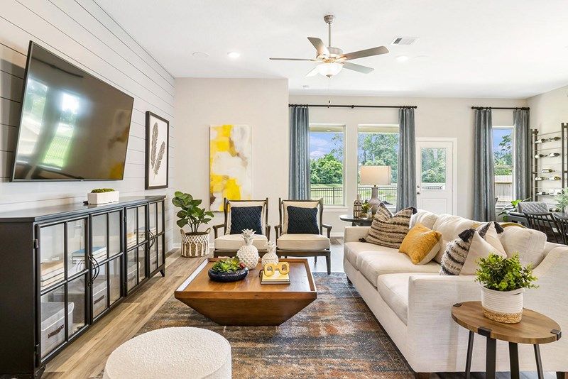 The Barnum - Living Room