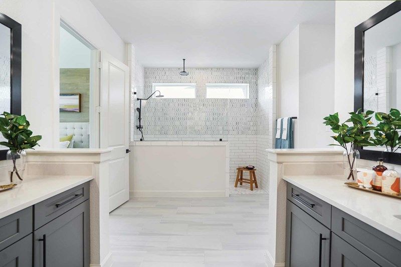 The Layton - Owner's Bath
