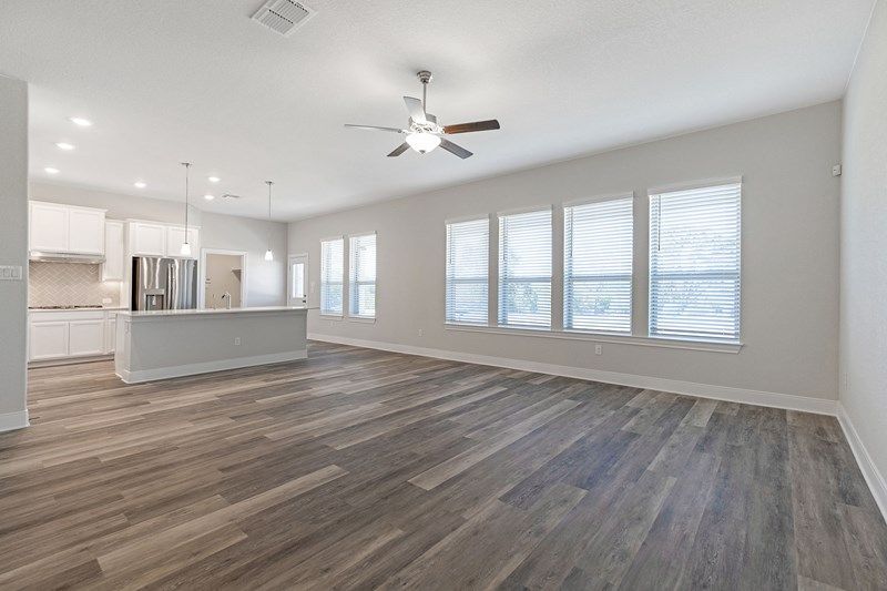 The Bathan - Living Room