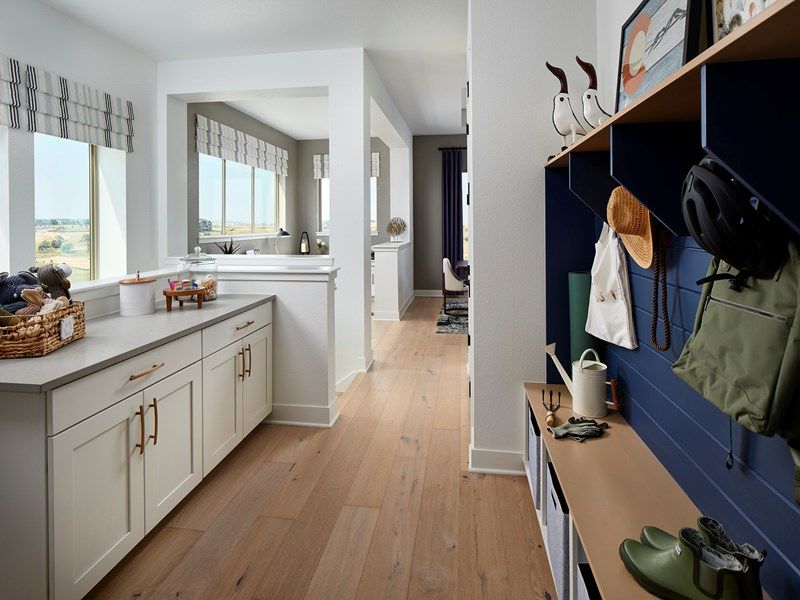 The Jadewood - Mudroom