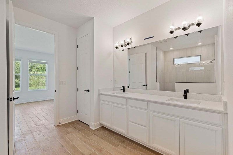 The Kimblewick - Master Bath