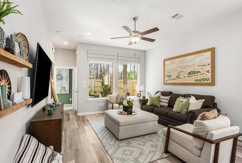 The Creedmont - Living Room