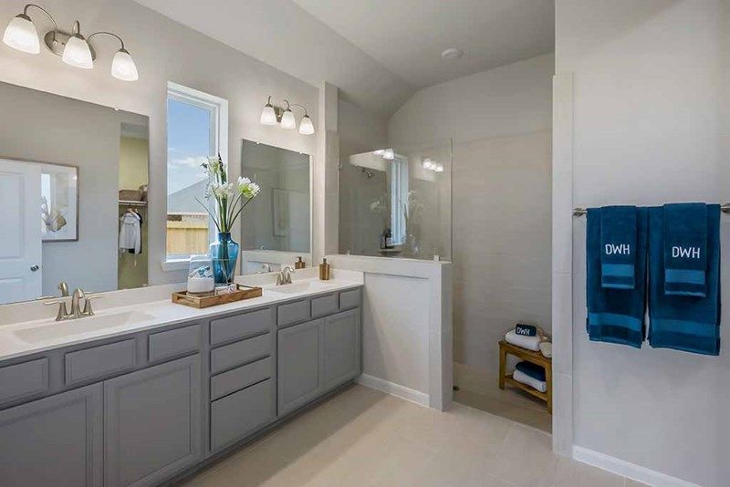 The Baileywood - Owner's Bath