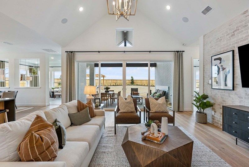 The Leeward - Living Room