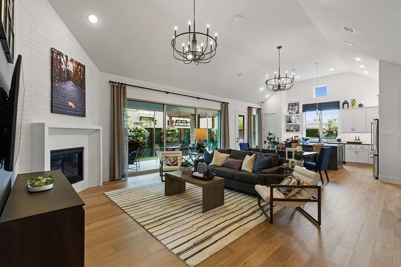 The Indiana - Family Room