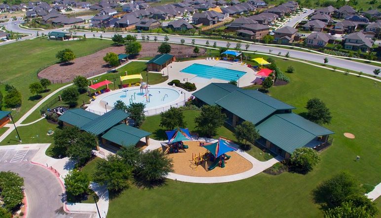 Sunfield - Pool, Splashpad and Playground