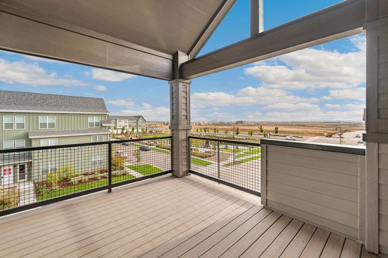 The Bates - Balcony