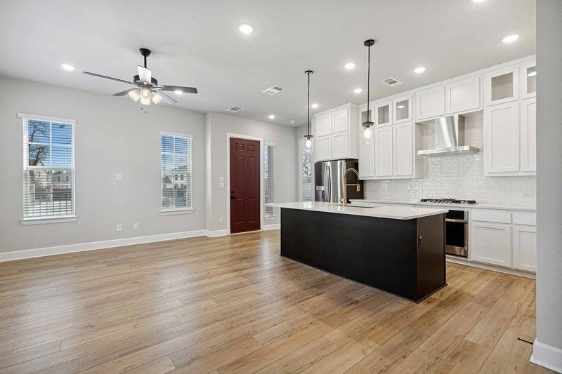 The Weldon -Kitchen