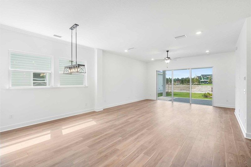 The Euleace - Family Room