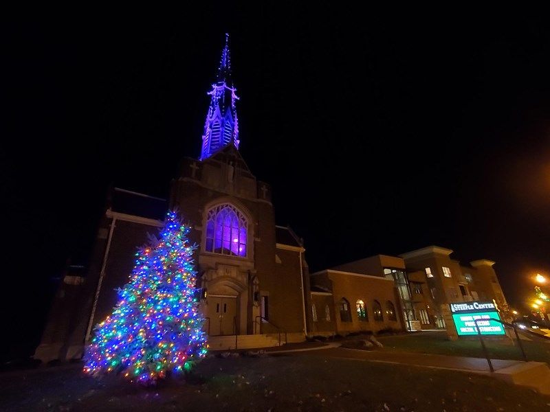 Steeple Center Tree Lighting