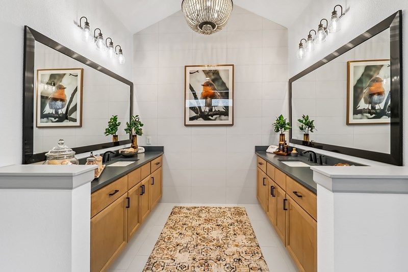 The Layton - Owner's Bath