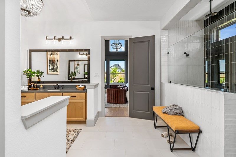 The Layton - Owner's Bath