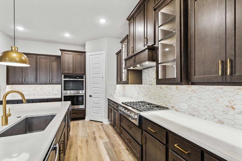 The Farnsworth - Kitchen