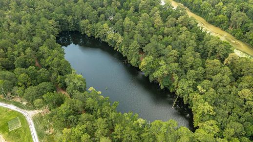 The Highlands - Lake