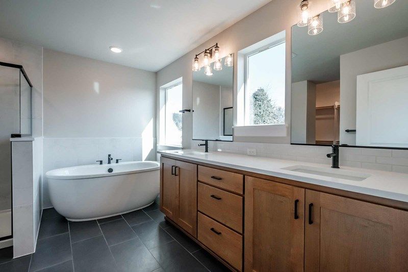 The Caden - Owner's Bath