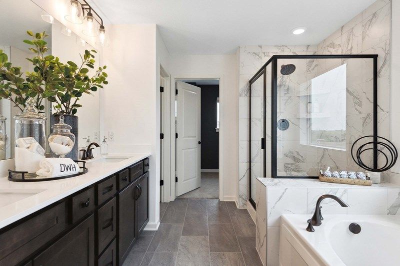 The Ontario - Owner's Bath
