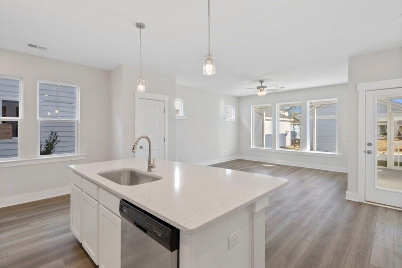 The Greenville - Kitchen