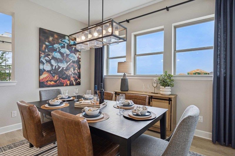 The Hastin - Dining
