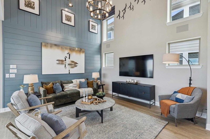 The Hastin - Family Room