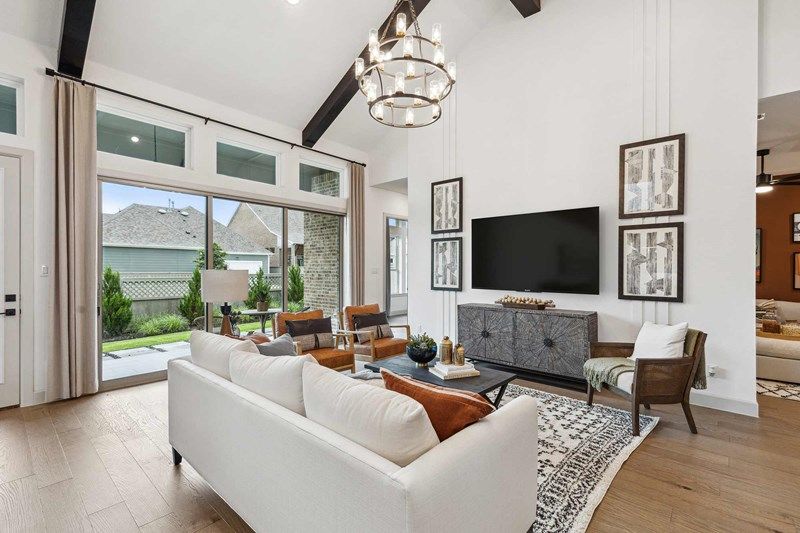 The Caroline - Family Room