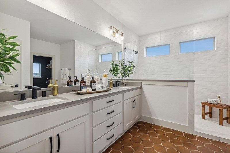 The Camborne - Owner's Bath