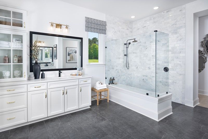 The Harwin - Owner's Bath
