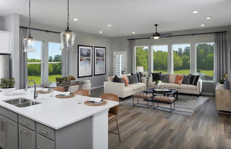 The Heirloom - Family Room