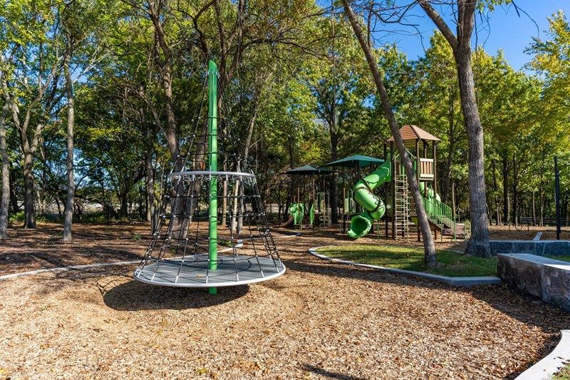 Mantua Point Amenities