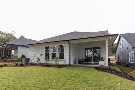 The Rosebay - Exterior Front