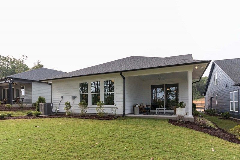 The Rosebay - Exterior Front