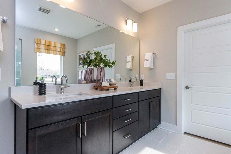 The Moorefield - Owner's Bath