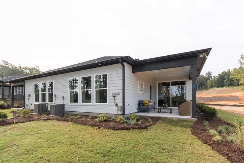 The Ambition - Exterior Rear