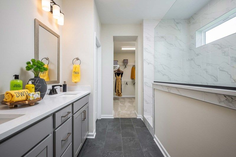 The Cavalier - Owner's Bath